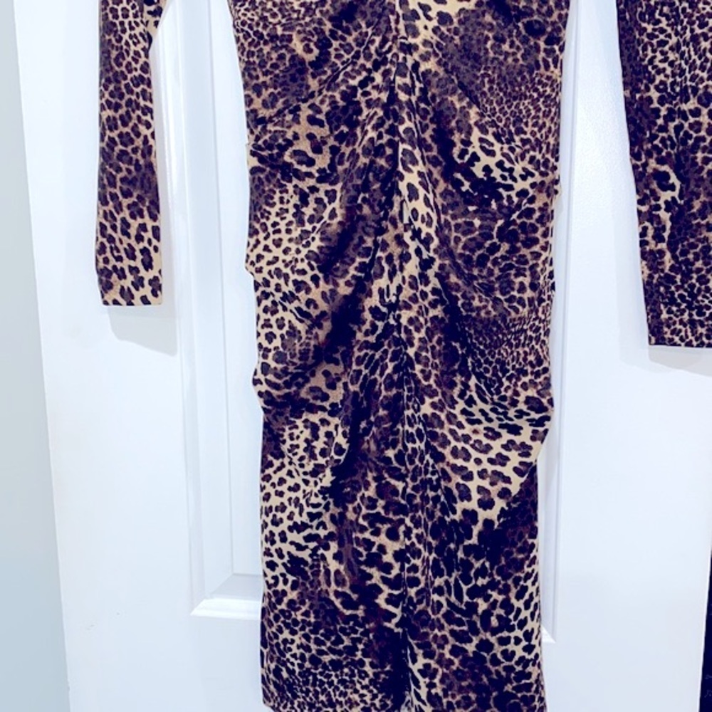 Carmen Marc Valvo leopard print bodycon dress size xsmall - Picture 7 of 9